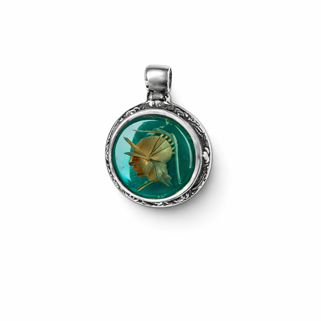 Gilded Cameo Pendant | Green Agate