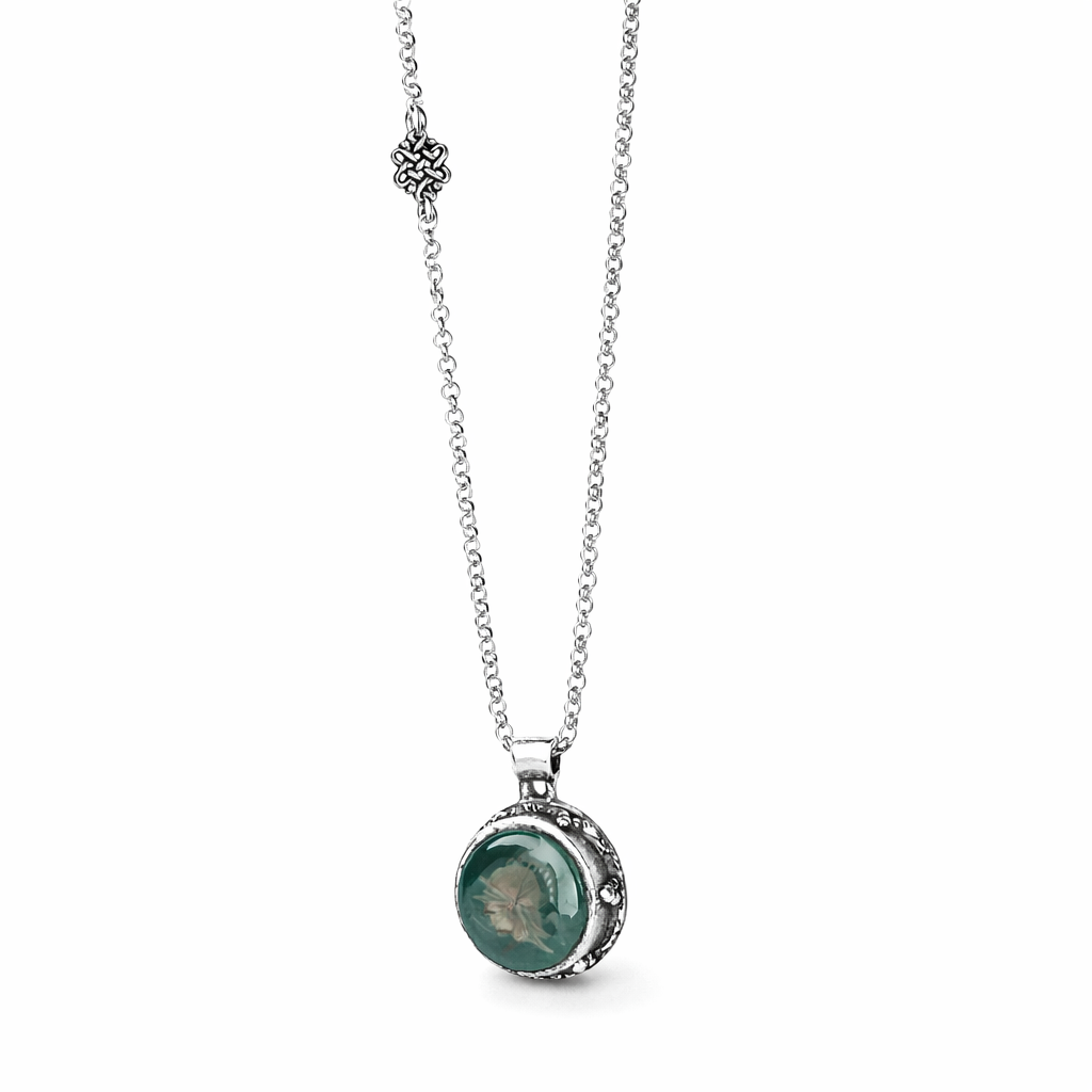 Gilded Cameo Necklace | Green Agate