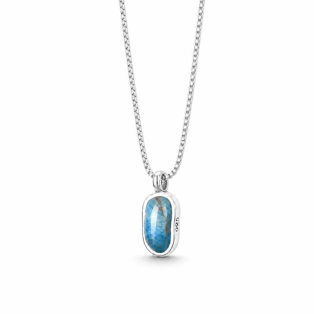 Handformed Oval Necklace | Apatite