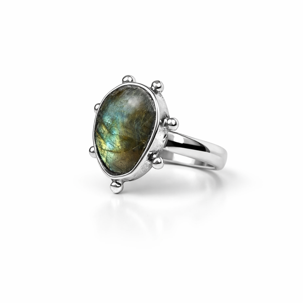 Labradorite Shield Ring