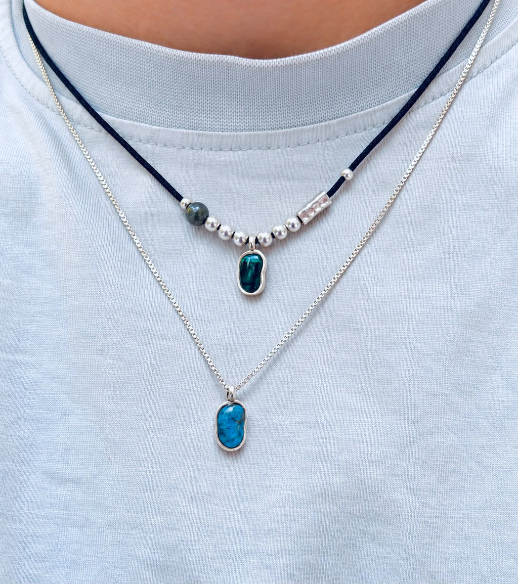 Handformed Oval Necklace | Apatite